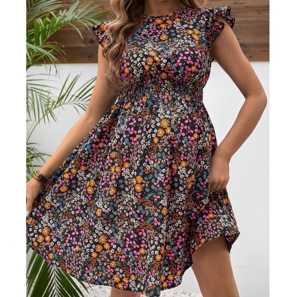 BellanBlue Dresses & Skirts - Maternity Floral Print Butterfly Sleeve Mini Dress